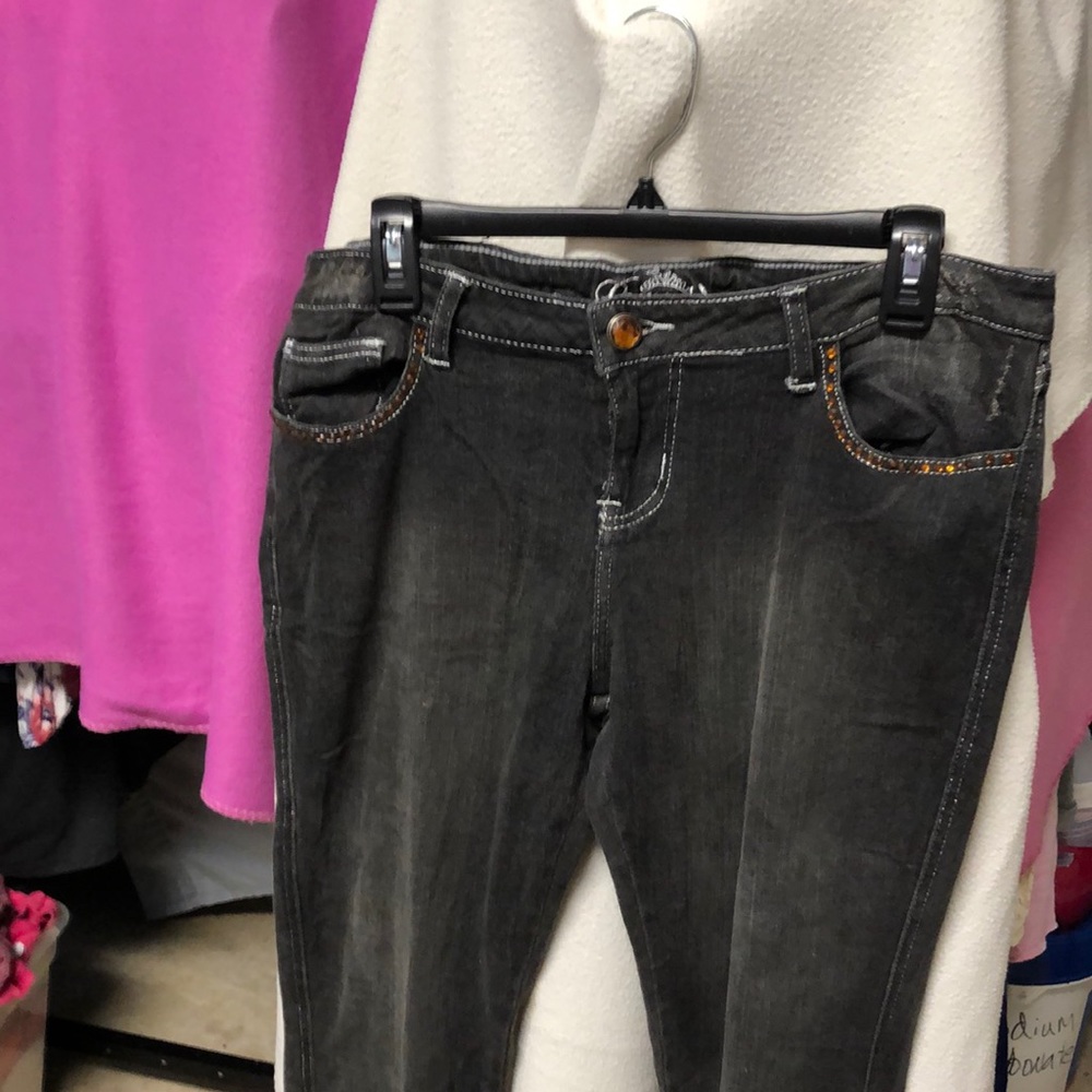 Black jeans with gold detail 5 pockets